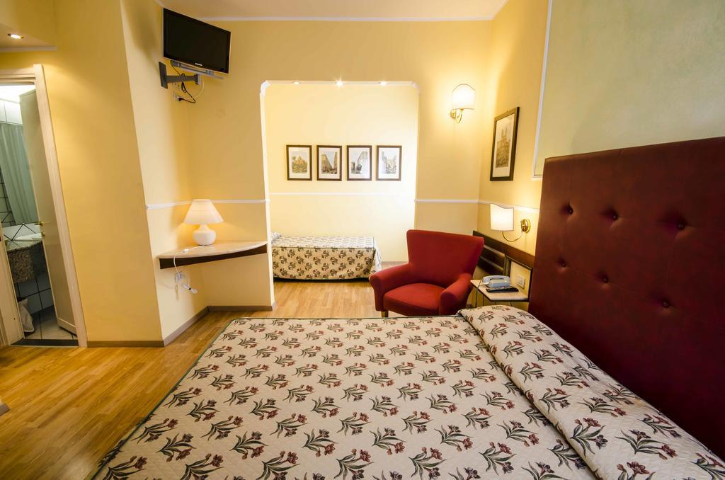 Hotel Tarconte ตาร์กวิเนีย ภายนอก รูปภาพ